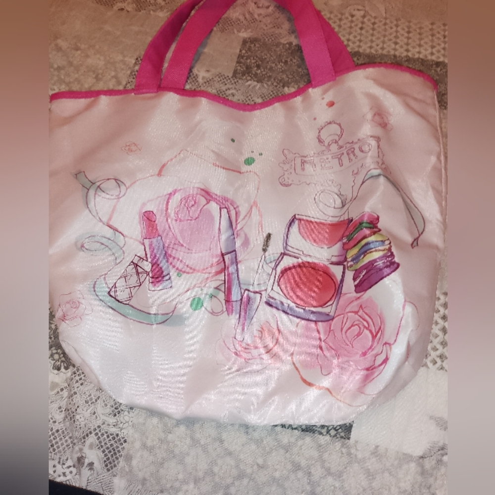Makeup bag